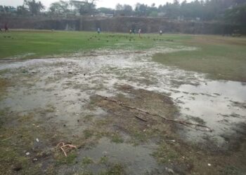 पेण पालिका मैदान चिखलमय