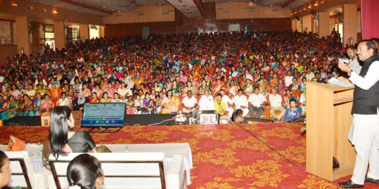 नागोठण्यात बचत गट मेळावा