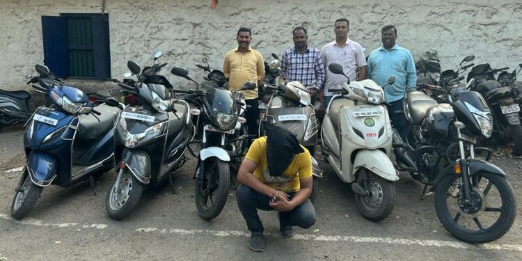 मोटारसायकल चोर बंटी-बबलीला अटक
