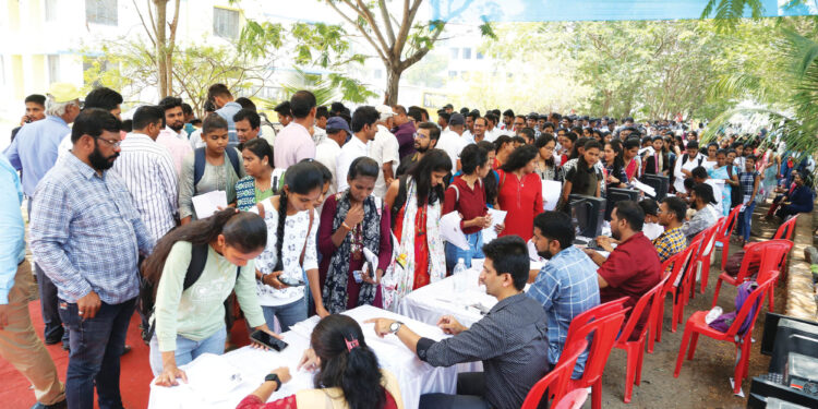 #skprojgarmelava! 6,400 युवक, युवतींची नोंद