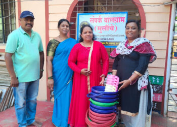 गरजू मुलांना शैक्षणिक वस्तू, तर वृद्धांना अन्नदान