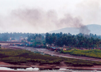 एकदरा परिसराला विषारी वायूचा विळखा