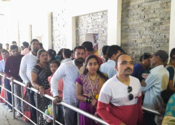 संकष्टी चतुर्थीला पालीत भक्तांची मांदियाळी