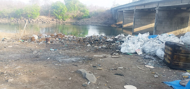 गावठी दारूच्या विक्रीसह अवैध धंदे तेजीत