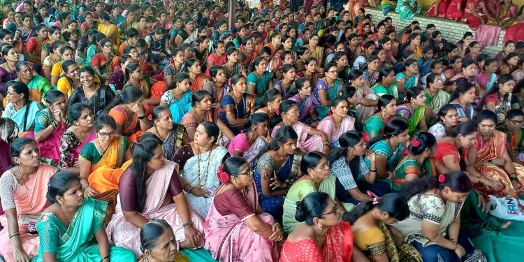उमेद अभियानात शेकडो महिला सहभागी