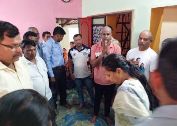 श्रीसदस्यांच्या परिवाराचे मान्यवरांकडून सांत्वन