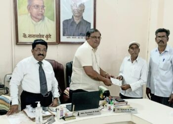 विद्यार्थ्यांच्या पालकांना विम्याचा लाभ