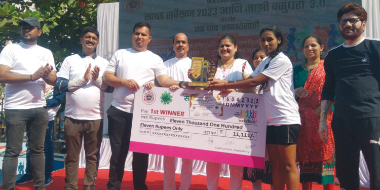  मॅरेथॉन स्पर्धेला कर्जतकरांचा प्रतिसाद