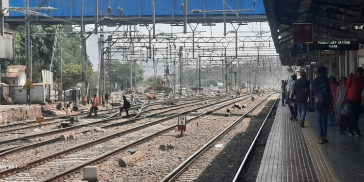 कर्जत-खोपोली-पुणे मार्गावरील रेल्वे प्रवाशांना महत्वाची सूचना