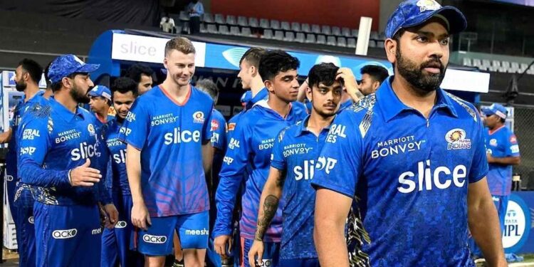 मुंबई इंडियन्सला सूर गवसला;दिल्लीवर सहा गड्यांनी मात