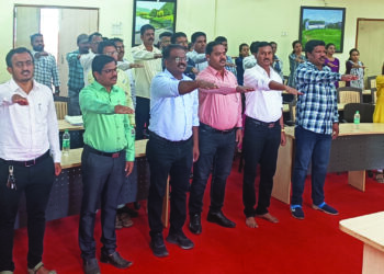 पेण नगरपालिकेत प्लास्टिक बंदीची शपथ