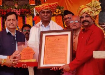 गड किल्ल्यांच्या संवर्धनासाठी कटिबद्ध- लोढा