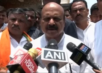 भाजपचे कमळ कर्नाटकात कोमजले; बोम्मई यांची प्रतिक्रिया