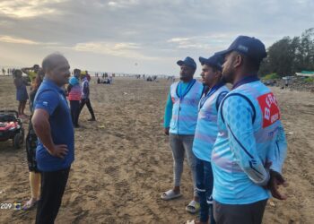 पर्यटकांच्या सुरक्षेसाठी पोलिसांच्या मदतीला ‘बीच वॉर्डन’