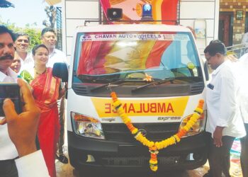 शेकापतर्फे न्हावे येथे रुग्णवाहिकेचे लोकार्पण
