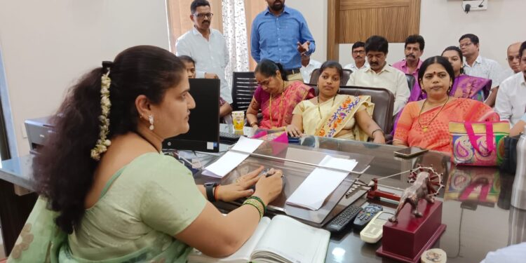 नगराध्यक्षांकडून पाणीपुरवठा विभागाचा आढावा