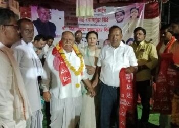 शेकापमध्ये जोरदार इन्कमिंग; लोहा येथे असंख्यांचा पक्षप्रवेश