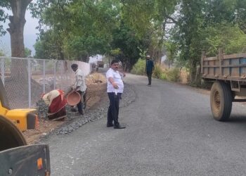 कोंदिवडे ते मुळगाव रस्त्याचे डांबरीकरण