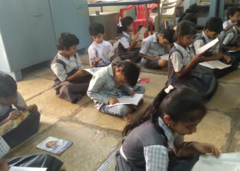 ज्ञानदीप वाचनालयात स्पर्धा परीक्षा