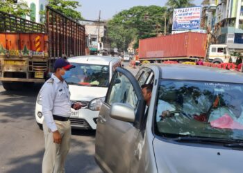 नियमांचे उल्लंघन करणाऱ्यांना दंड