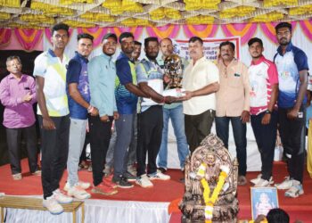  रेवदंडा क्रिकेट स्पर्धेत थेरोंडा विजयी