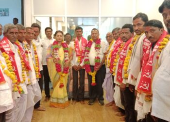 सेवा सहकारी सोसायटीवर शेकापचा दणदणीत विजय