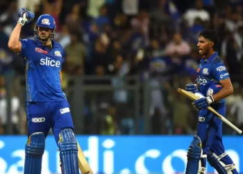 मुंबईचा ‘रॉयल’ विजय