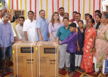 समाजोपयोगी उपक्रमांनी पंडित पाटील यांचा वाढदिवस साजरा