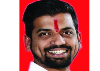 महामार्गावरील खड्डे बुजवा