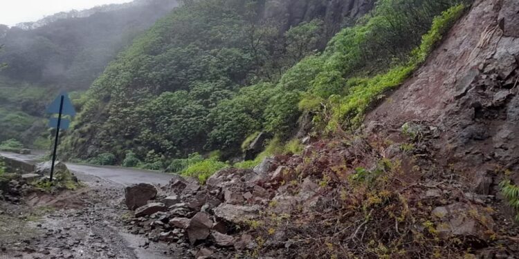 आंबेनळी घाट पंधरा दिवस बंद