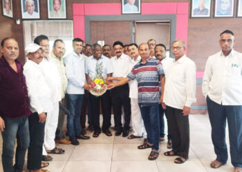 सेझग्रस्त शेतकऱ्यांनी मानले आ.जयंत पाटील यांचे आभार