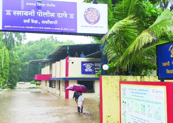 रसायनी पोलीस ठाण्यात पाणी