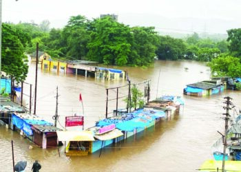 अंबा नदीला पूर, नागोठणे पाण्यात