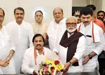 खाते वाटपात शिंदे गटाचे खच्चीकरण; अजित पवारांना महत्वाचं खातं