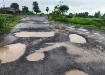 कर्जत-मुरबाड राज्यमार्ग खड्डेमय