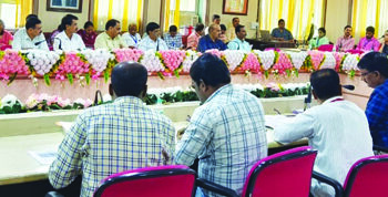 आयुक्त कार्यालयाचा इगो आडवा आला?