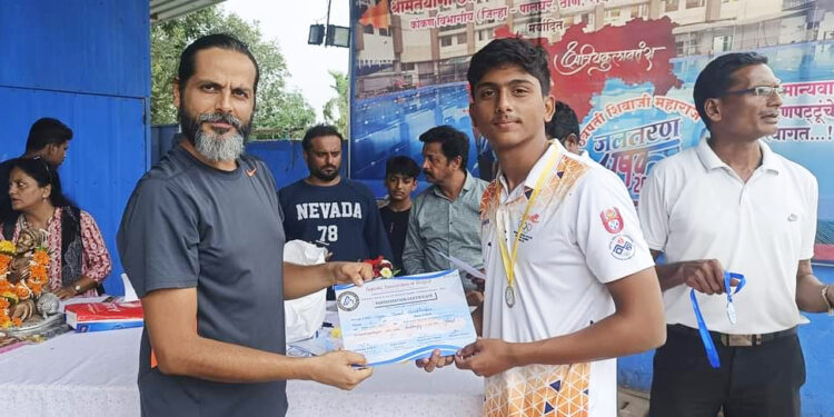 उरणच्या आर्यन मोडखरकरला 5 सुवर्ण