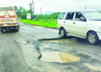 डोळवली-केळवली मार्गाची चाळण