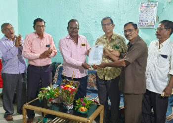 हरीचंद्र पाटील यांचा सेवानिवृत्तीनिमित्त सत्कार