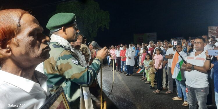 तरुणांना भारतीय सेनेचे आकर्षण वाढले पाहिजे