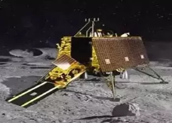 ‌‘प्रज्ञान’चा चंद्रावर प्रवास सुरू