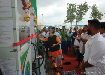 चिरनेर येथे खारपाटील सीएनजी पंप सुरु