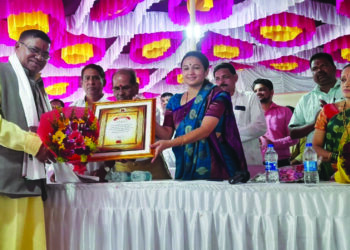 दिगंबर राणे यांना अवधूत गौरव पुरस्कार