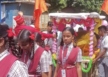 द्रोणागिरी हायस्कूलमध्ये नारळी पौर्णिमा सण उत्साहात