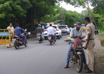 सोनसाखळी चोराच्या शोधार्थ नाकाबंदी