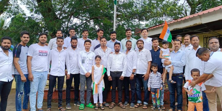 उरणमध्ये ध्वजारोहण उत्साहात साजरा