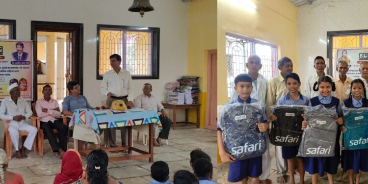 शाळांना शैक्षणिक साहित्याचे वाटप