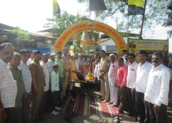 माणगावात रिक्षा संघटनेतर्फे मिरवणूक