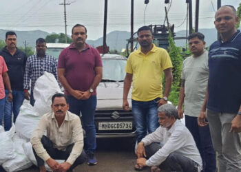 रोहा येथे गुटखा वाहतुकीवर छापा