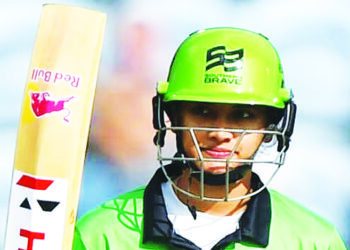 इंग्लंडमध्ये स्मृती मानधनाचा जलवा